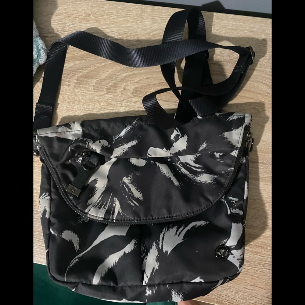 Lululemon crossbody bag